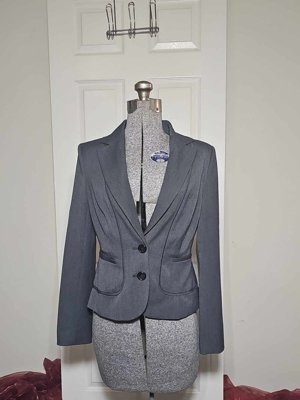 The Limited Studio 400 Blazer Charcoal Stretch Size 6